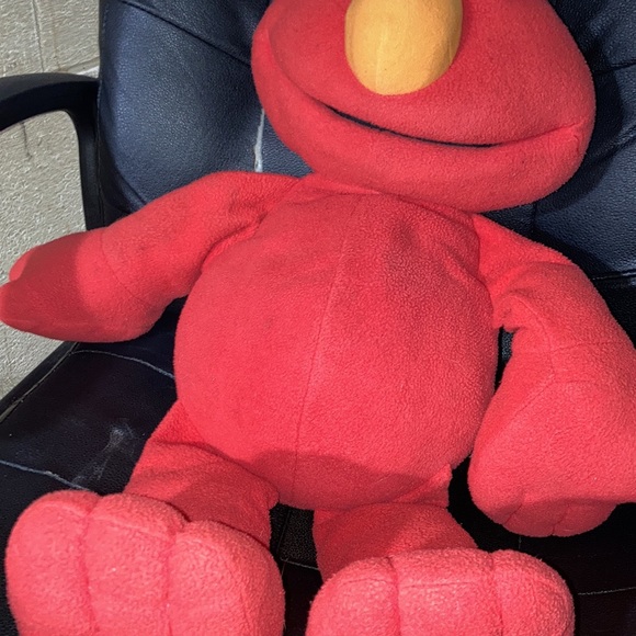 Selling my whole collection antiques Elmo stuffed - Picture 9 of 9